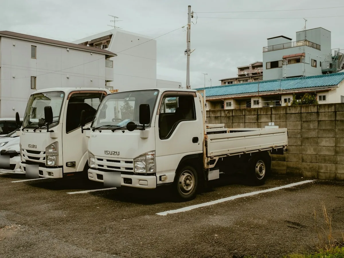 Used light-duty trucks (image)